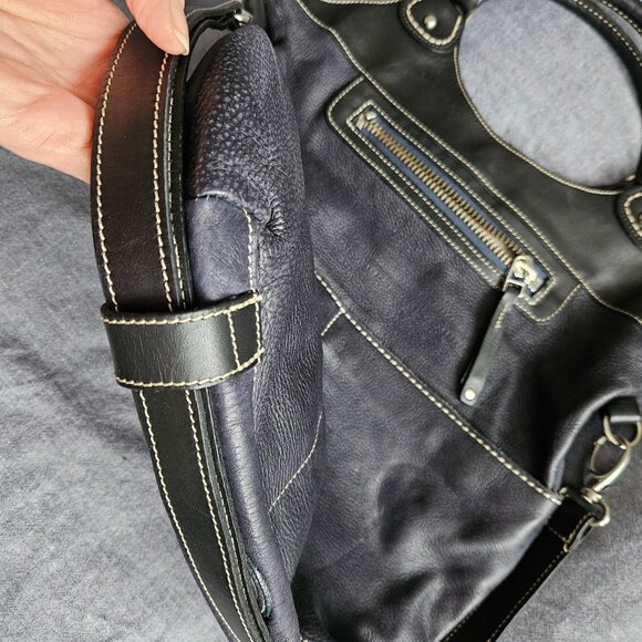 Roots Canada Leather Large Tote Bag in navy and black - Picture 3 of 6